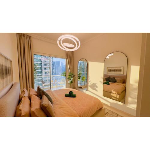 Skyline Dream - 1 BHK - Burj and Canal views