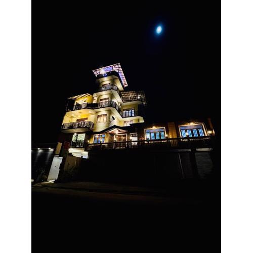 SkyU Luxury Apartment