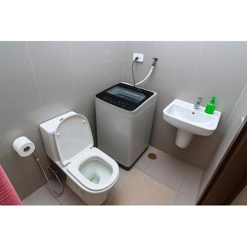 SkyVista Luxe Makati Staycation Pool Gym Netflix 5637