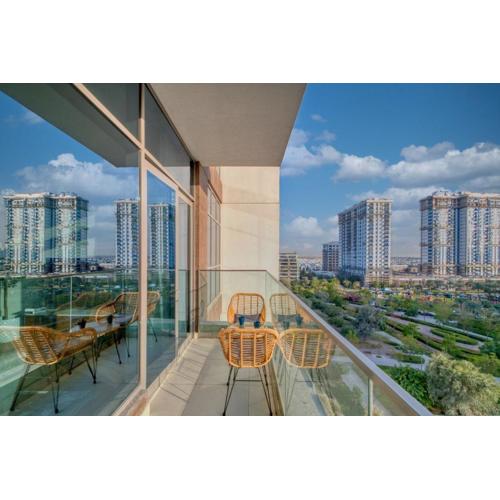 Sleek and Modern Stay in Dubai Hills