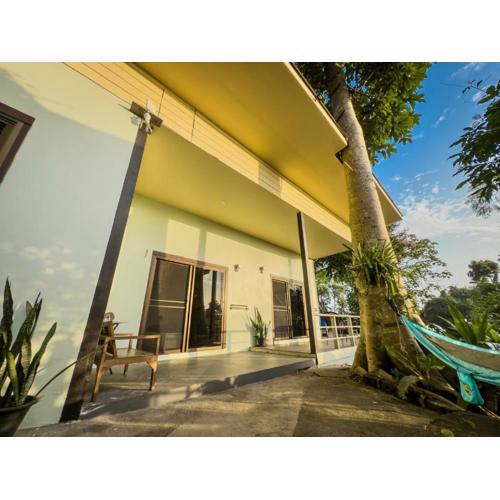 Sleep Inn - Lonely Beach