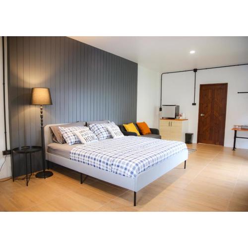 SLEEP SLEEP SUANPHAK Homestay