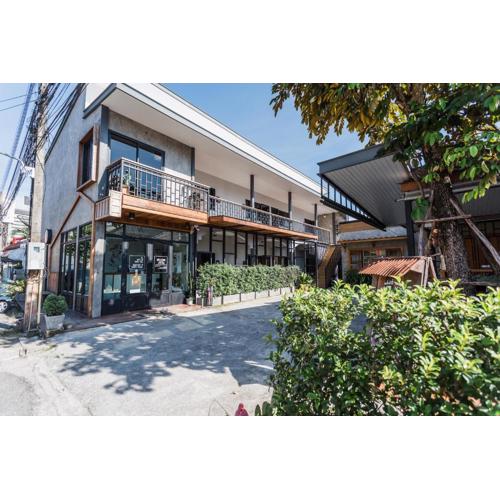 Sleepy House Chiang Rai