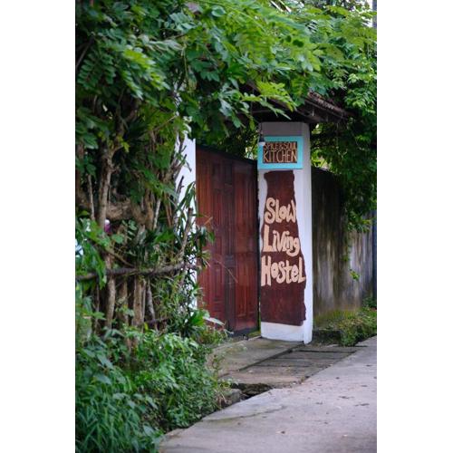 Slow Living Guesthouse and Hostel