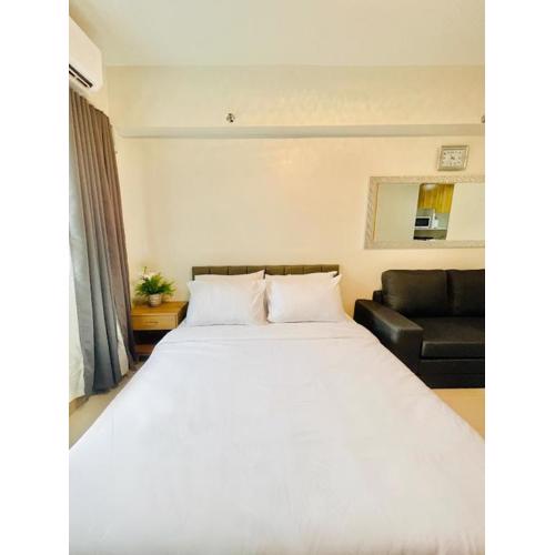 SM 6 Cozy Minimalist Studio