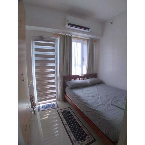 SM South Residences, 1 bedroom with balcony.