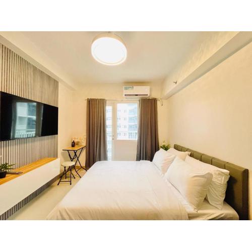 SM6 Minimalist Comfort Near SM