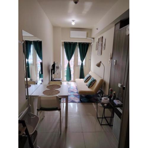 SMDC Coast Residences - Entire 1BR Condo with stunning view from 24th Floor