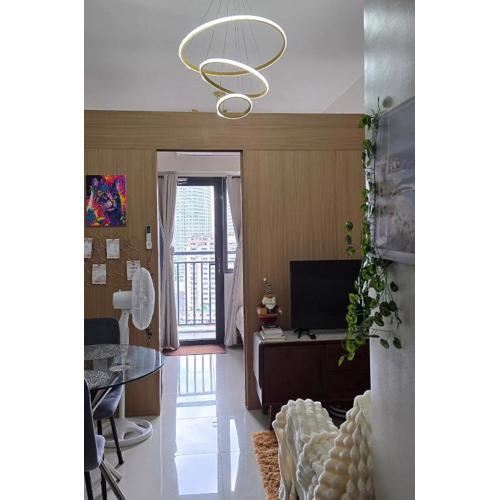 SMDC Red Residences Makati w own parking slot