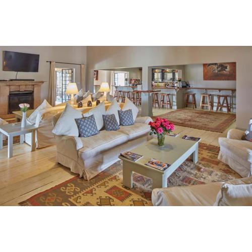 Soames Hotel & Jack' s Bar