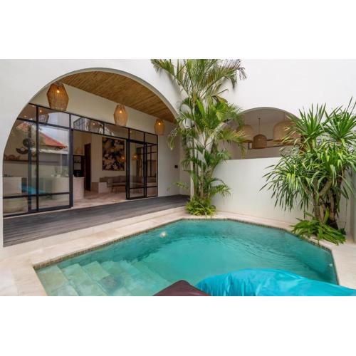 Sofia Villa by betterplace