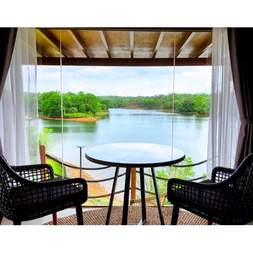 Sofia's Lake Resort Cavinti