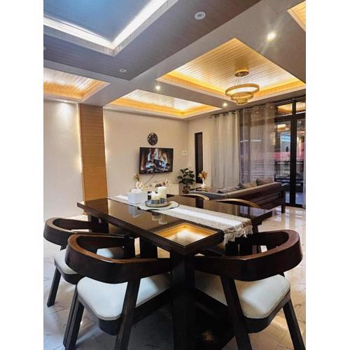 Sofia's Unit - 2 Bedroom with complimentary breakfast