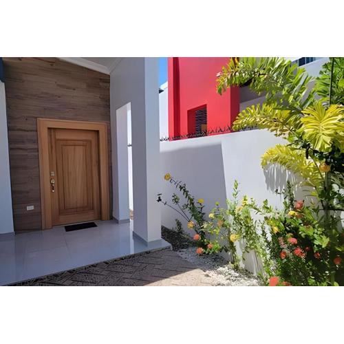 Sol, playa y arena, Casa cerca de la playa