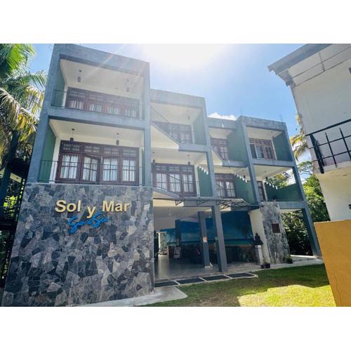 Sol Y Mar - Unawatuna