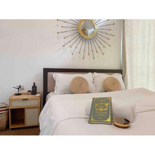 Solana in Avant BGC parking with fee