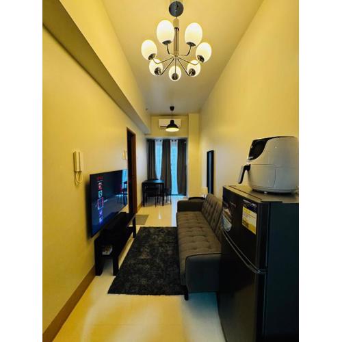 Solana Staycation Suites at Shore 3 Residence Tower 2