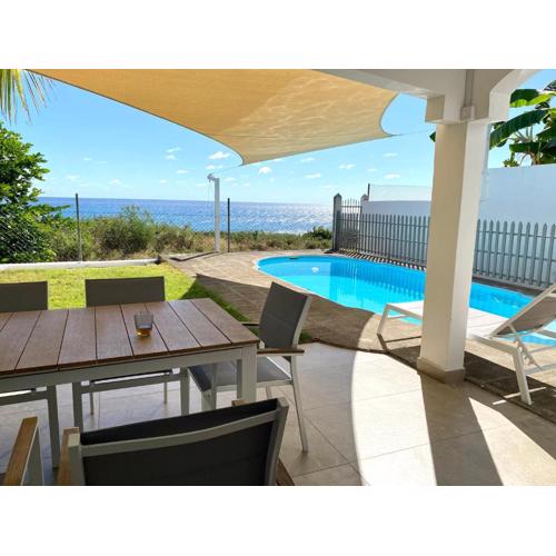 Solara West - Private Pool and Seafront