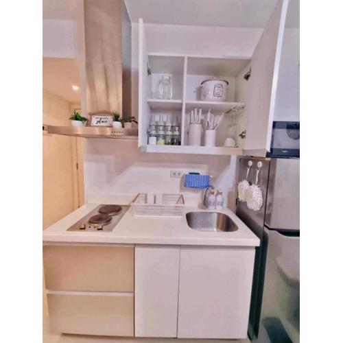 Solara's Azure Staycation