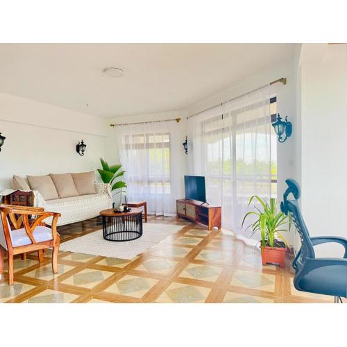 Solaris - Pool Side, Remote Work Friendly