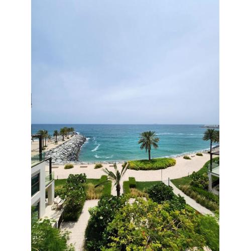 Solo Realty Luxurious Apartments at Address Residence Fujairah