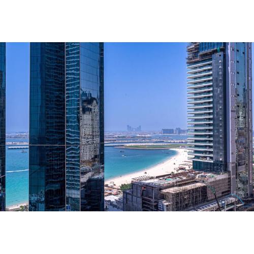 Sophisticated 3BR w/ Assistant’s Room at Al Fattan Marine Towers 2 JBR by Deluxe Holiday Homes