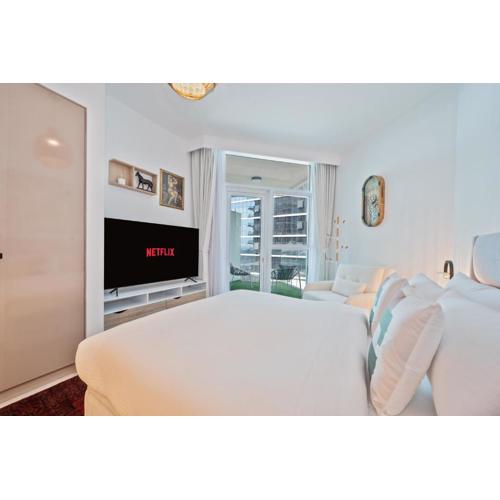 Sophisticated Studio Escape Luxury Design