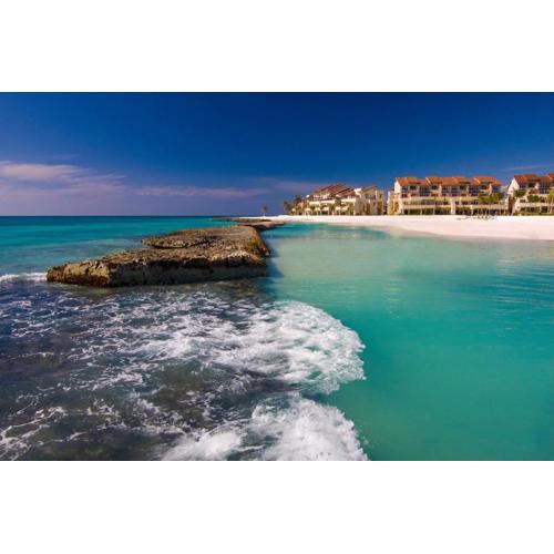 Sotogrande spacious beachfront studio