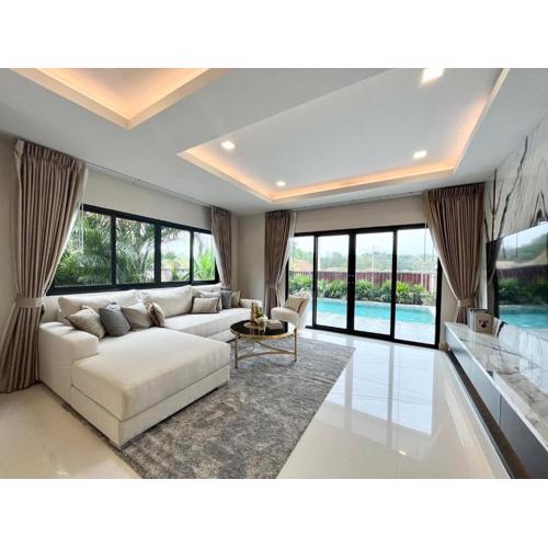 Southern Peak Pool Villa Huay Yai Pattaya