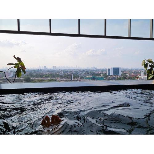 Southgate Apartment, Sebelah Aeon Mall TB