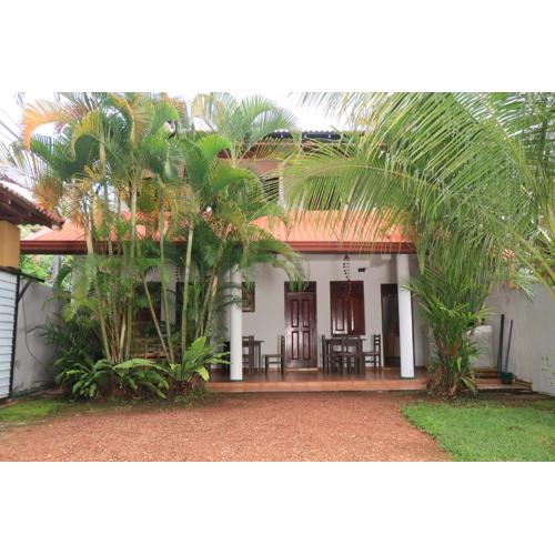 SP Taru Surf Camp&Restaurant