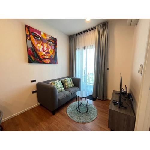 Space Condominium 1BR 182