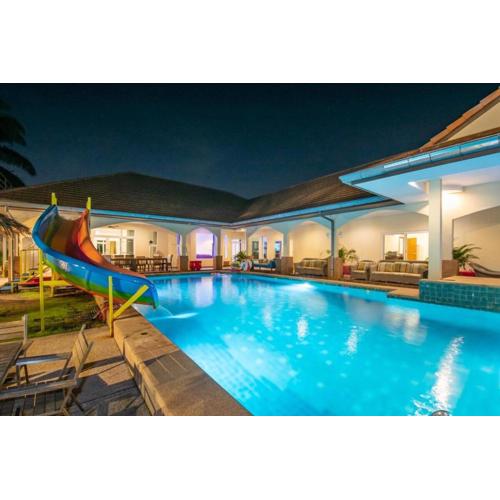 Space Pool Villa, Central Pattaya