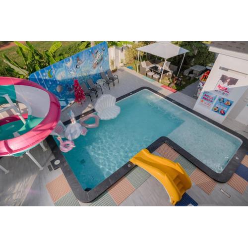 Space Water House พูลวิลล่าครอบครัว