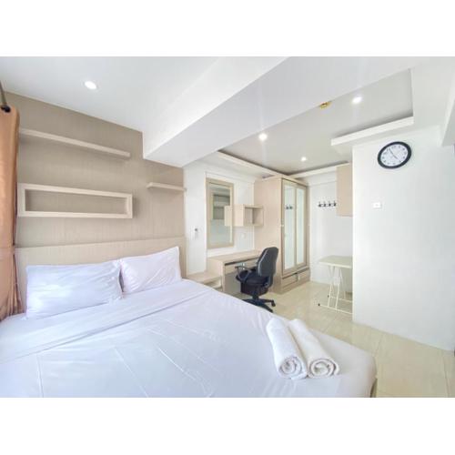 Spacious 1BR Apartment at The Jarrdin Cihampelas near Ciwalk By Travelio