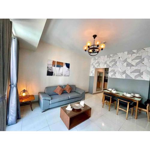 Spacious 1BR One Uptown BGC w/ Sound System