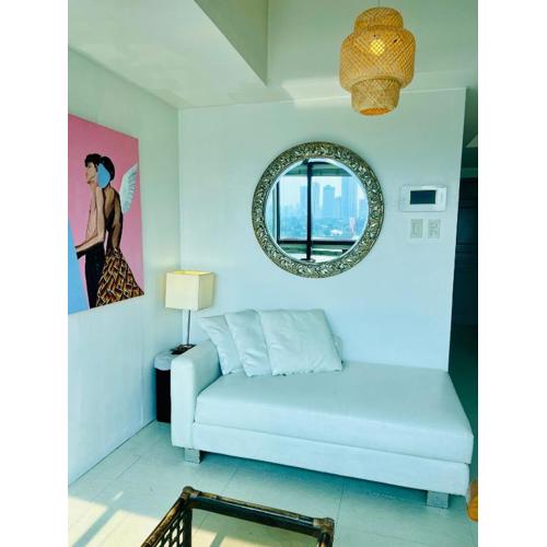 Spacious 1BR steps to Megamall Ortigas City View