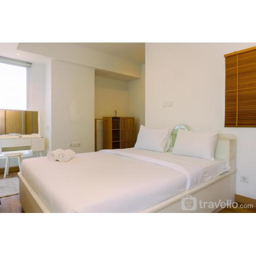 Spacious 1BR with Japandi Design at West Vista Apartment By Travelio