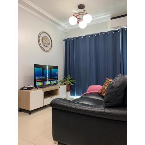 Spacious 2-bedroom condo,Wifi,Netflix,Free Parking