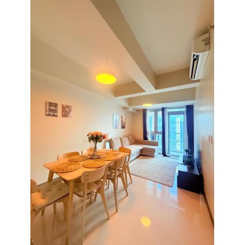 Spacious 2 Bedroom with StunningView in Uptown BGC