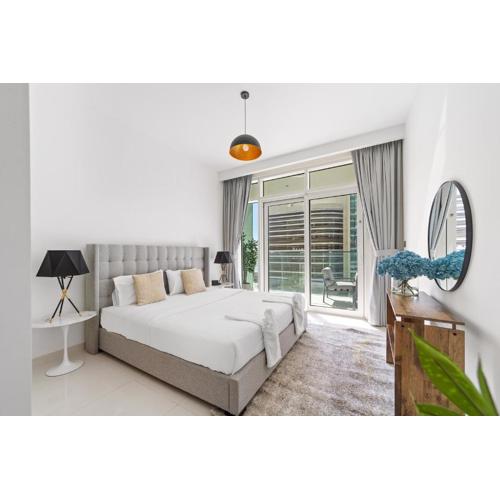 Spacious 2 BHK next to the Beach - Sunrise Bay