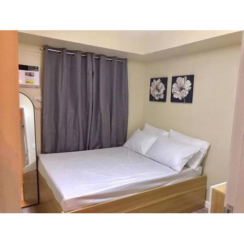 Spacious 2BR at IT Park w Pool & Stream video