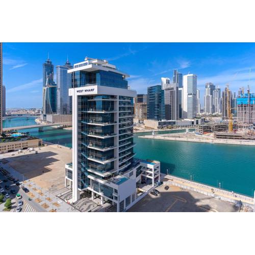 Spacious 4bd en-suite apt I Canal view I Fast wifi