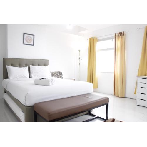 Spacious and Modern Studio Room Apartment at Grand Asia Afrika By Travelio