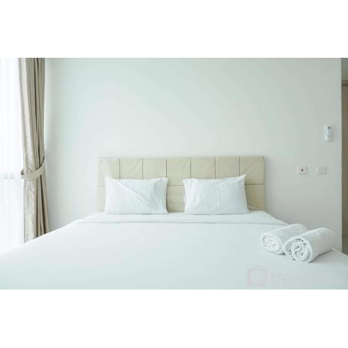 Spacious and Nice 2BR at Hillcrest House Apartment By Travelio