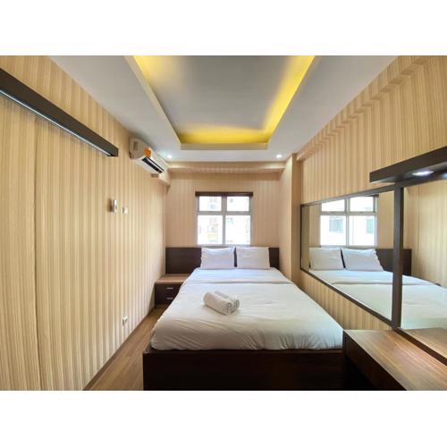 Spacious and Private 1BR Apartment Suites @Metro By Travelio