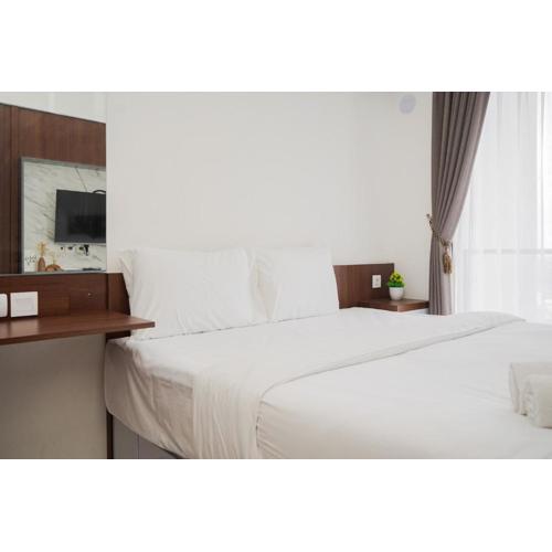 Spacious and Smart Studio Apartment at Sky House BSD By Travelio