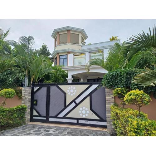 Spacious Apartment in Mahébourg with Sea View