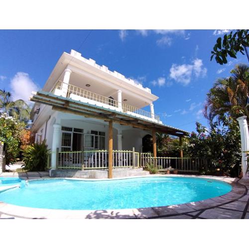 Spacious Apartment in Pamplemousses with Private Pool