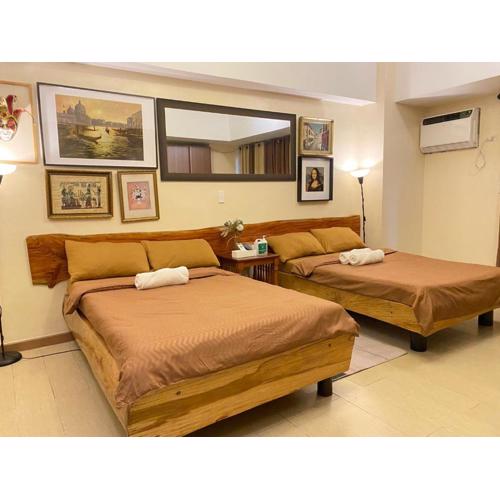 Spacious condo in Venice Luxury Residences